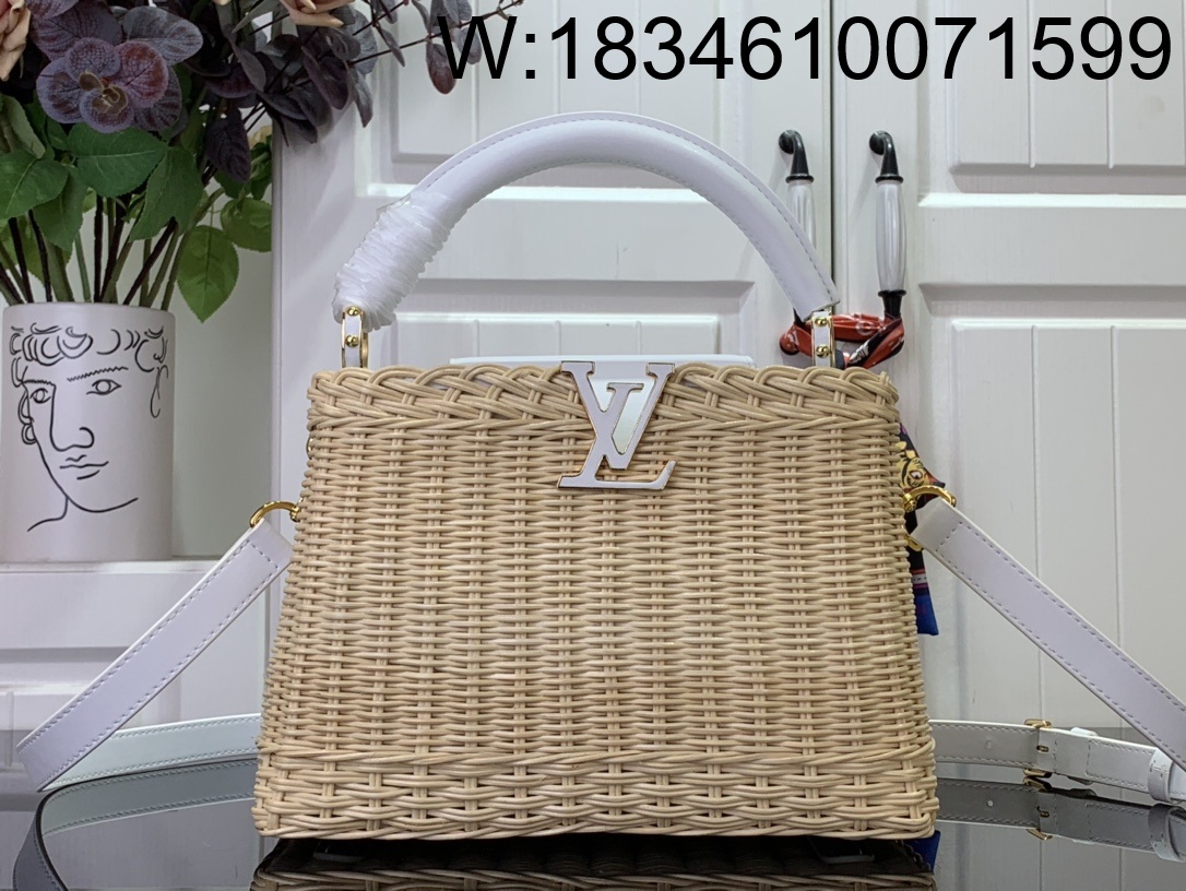 [88factory] 루이비통 카퓌신 BB M26004 27*9*18cm 화이트