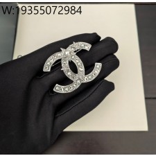 AGG 샤넬 진주 별 CC로고 브로치