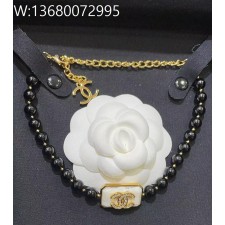 AGG 샤넬 빈티지 스퀘어 CC로고 구슬 목걸이 블랙