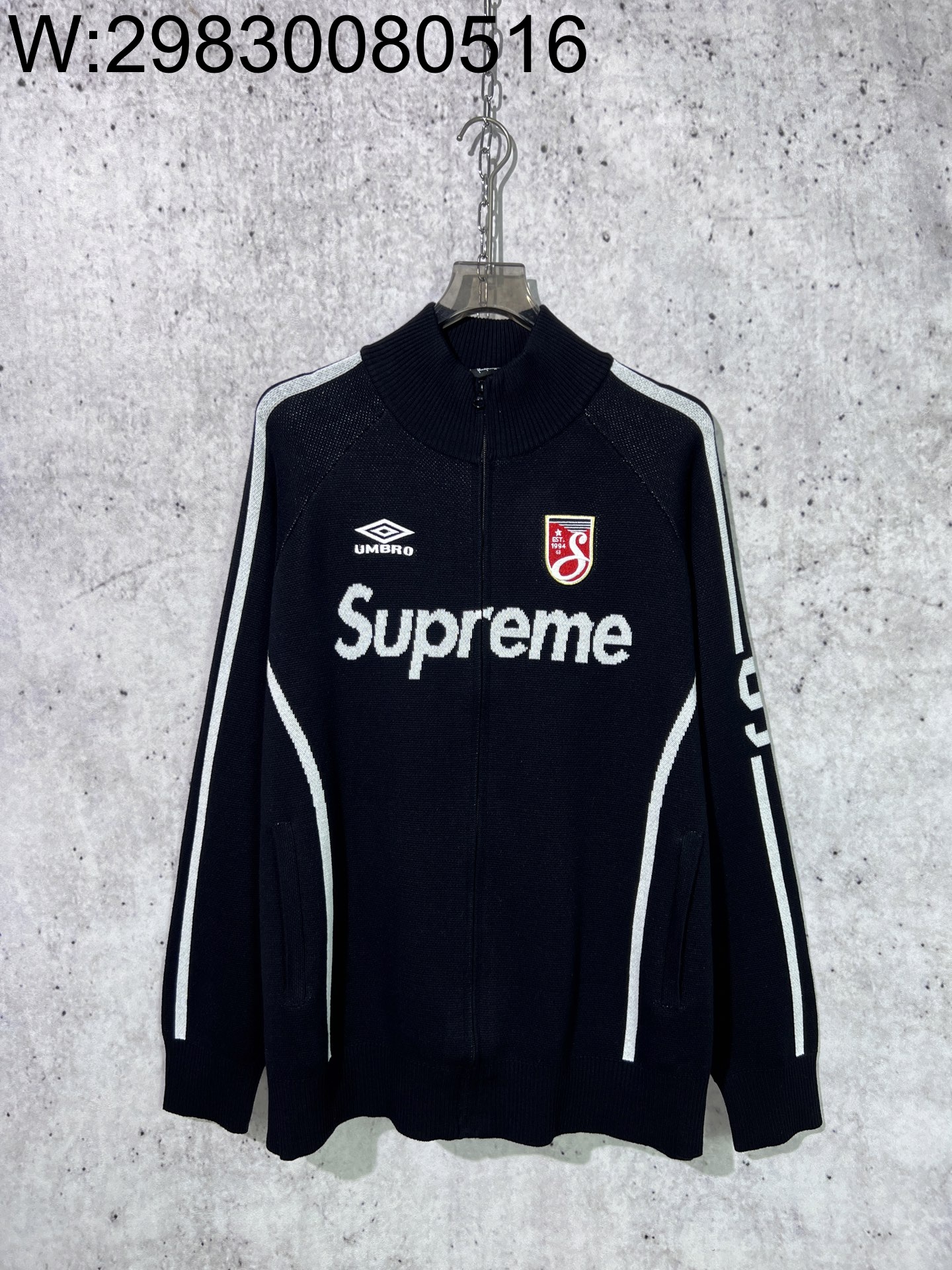 [사슬공장] 슈프림 x umbro SS25 모노그램 자카드 지퍼 가디건 블랙
