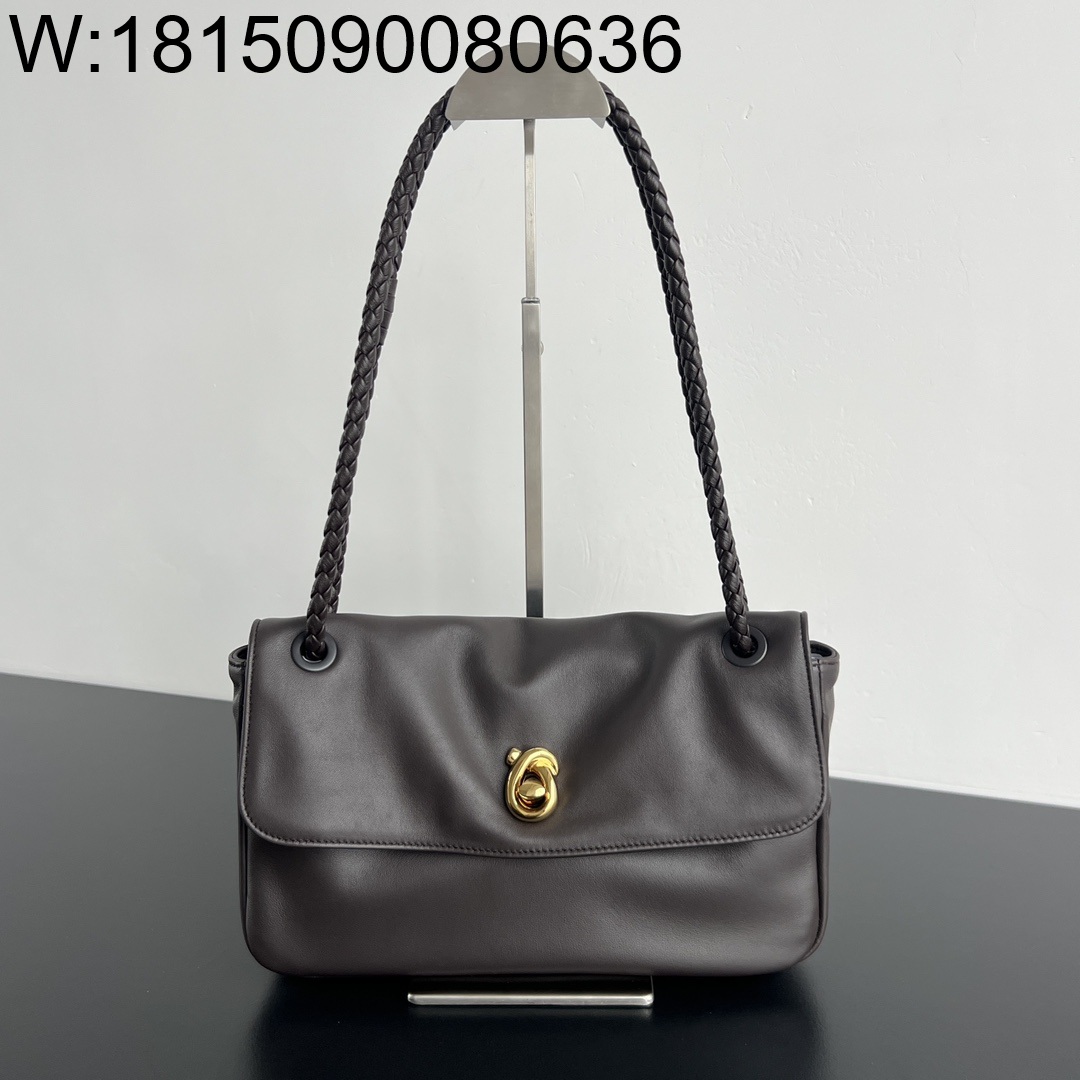 징 팩토리 보테가베네타 매디슨 836296 27*16*6cm 폰단트