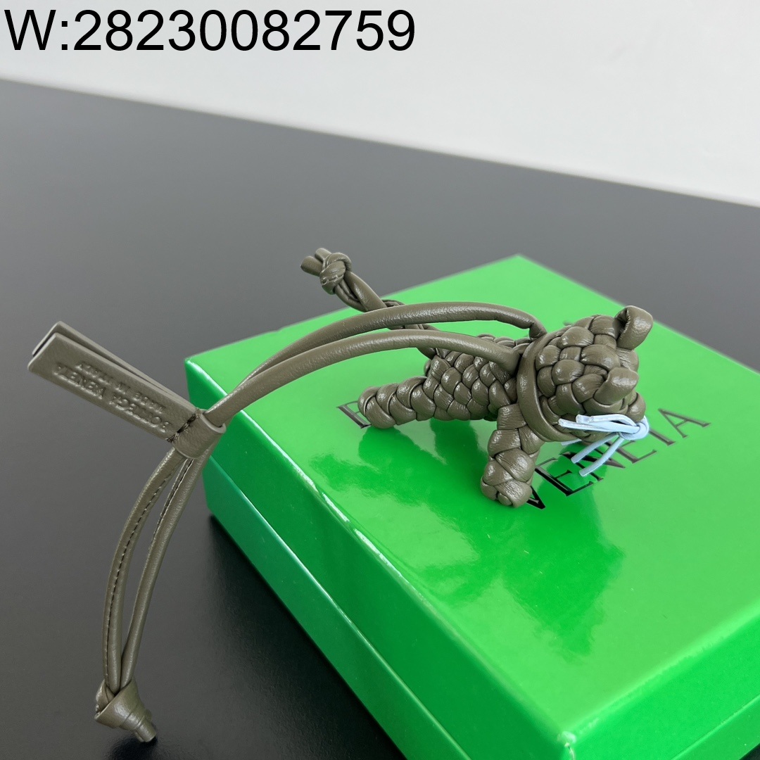 징 팩토리 보테가베네타 캣 참 835969 8.5*4.5*6cm  초록색