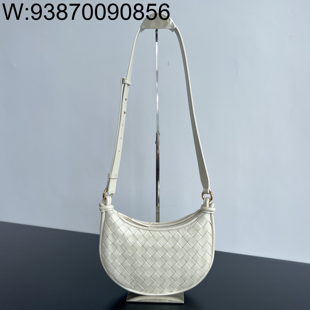 징 팩토리 보테가베네타 제멜리 796638 26*15*8cm 아이보리