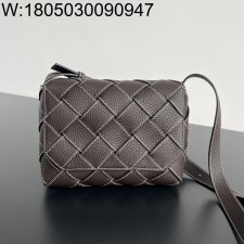 징 팩토리 보테가베네타 디아고 795637 22.5*16.5*5.5cm 브라운 흰색선 