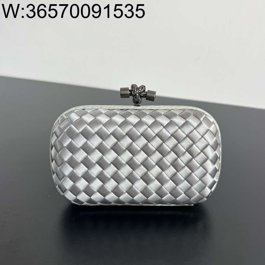 징 팩토리 보테가베네타 놋 717622 16*10*5cm 라이트 그레이 실크 명주 8651