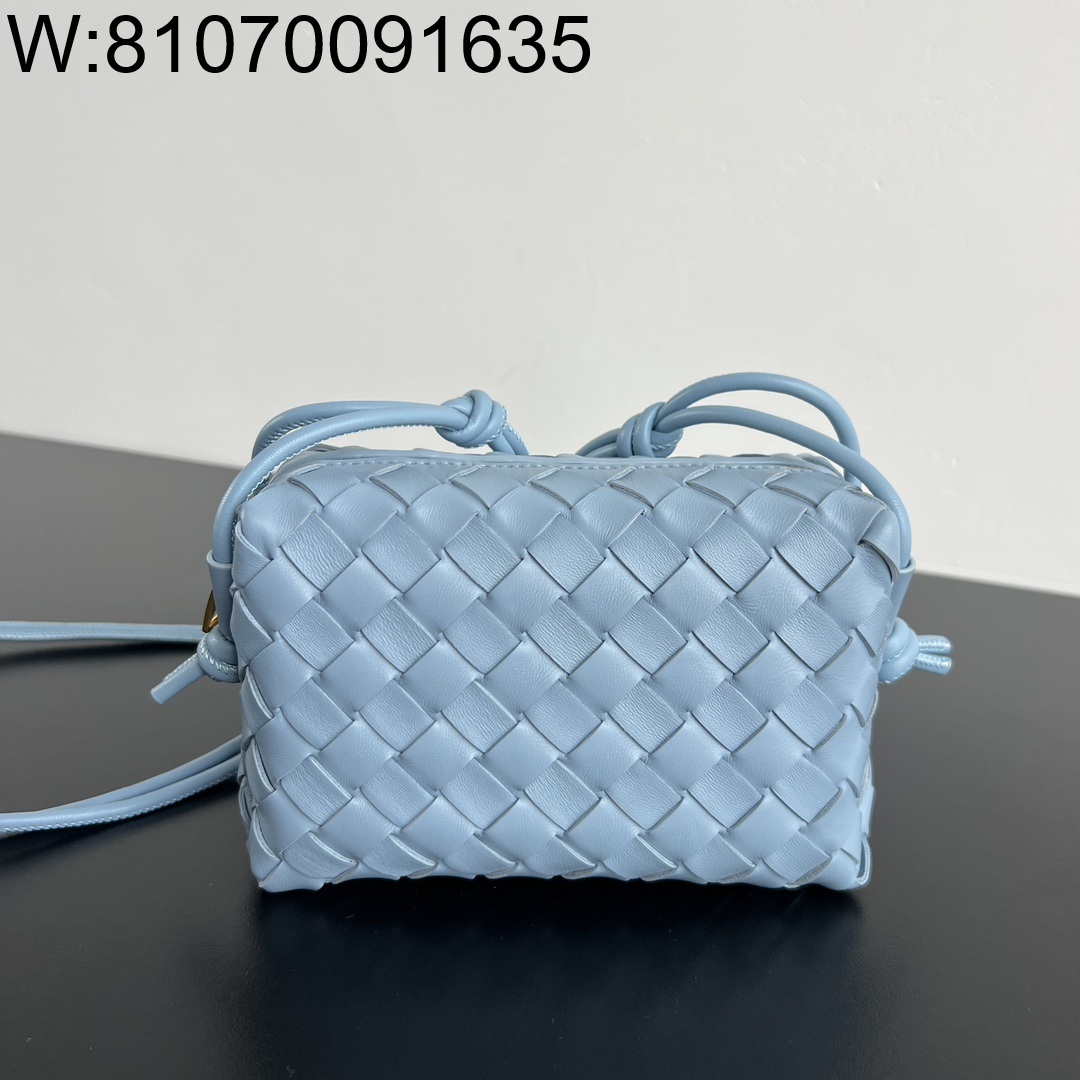 징 팩토리 보테가베네타 미니 루프백 카메라백 723547 17*10*6cm 스카이 블루