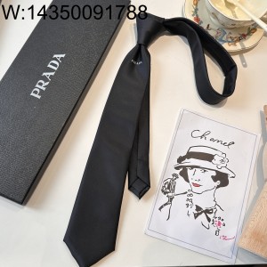AGG 프라다 미니 모노그램 넥타...