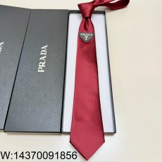 AGG 프라다 삼각 로고 넥타이 ...