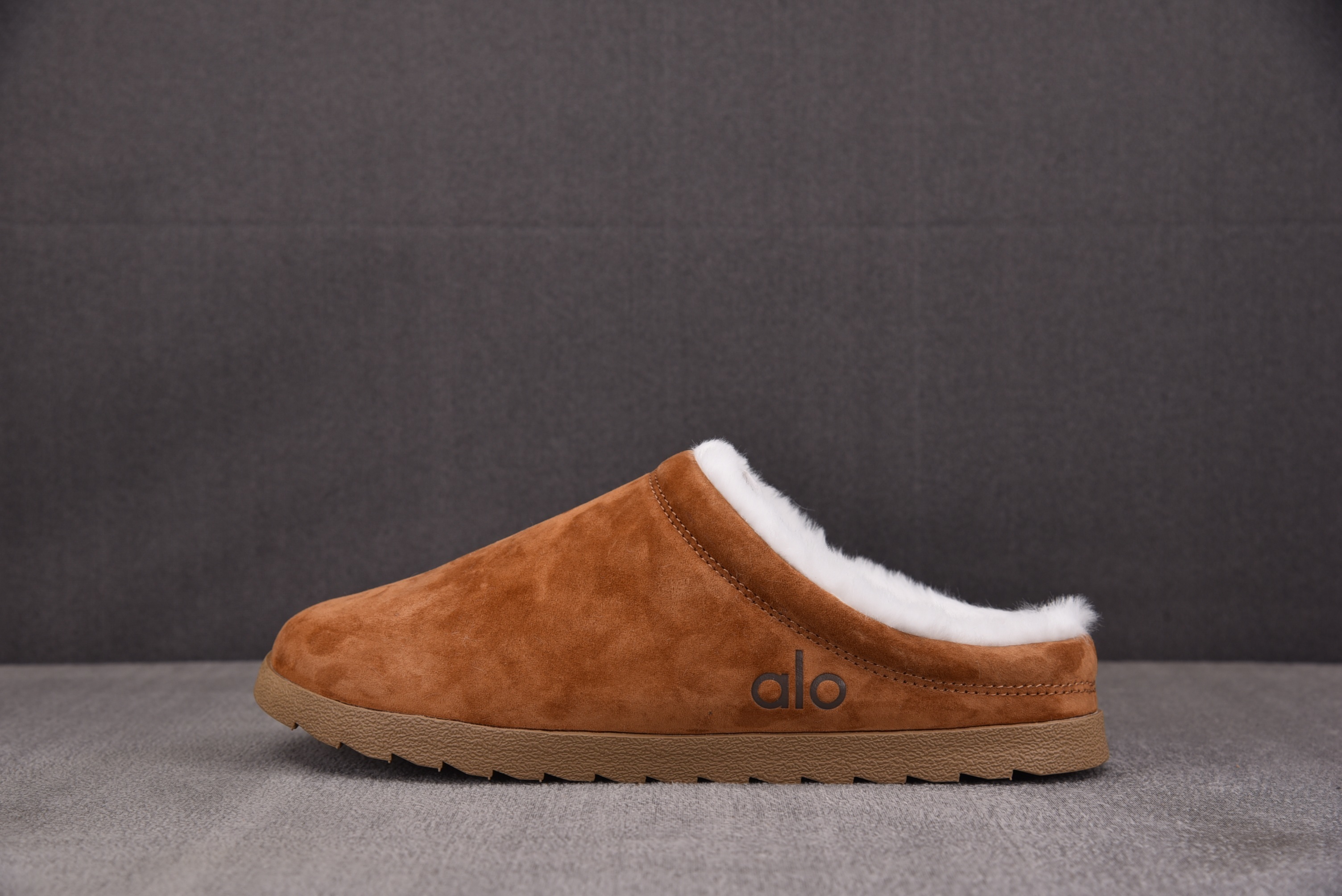 【CY】Alo Yoga Recovery Mode 棕色