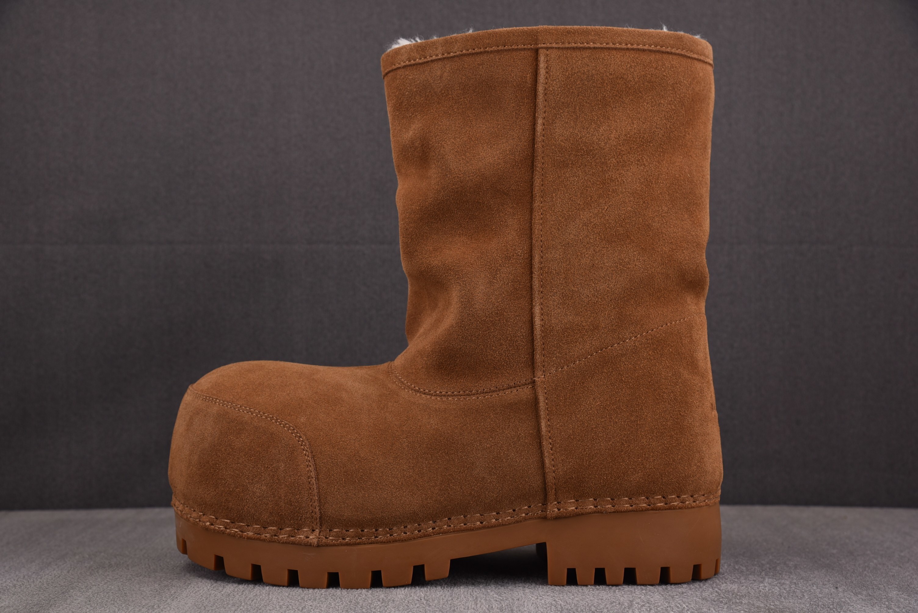 【GD】발렌시아가 알래스카 퍼 하이 부츠 브라운