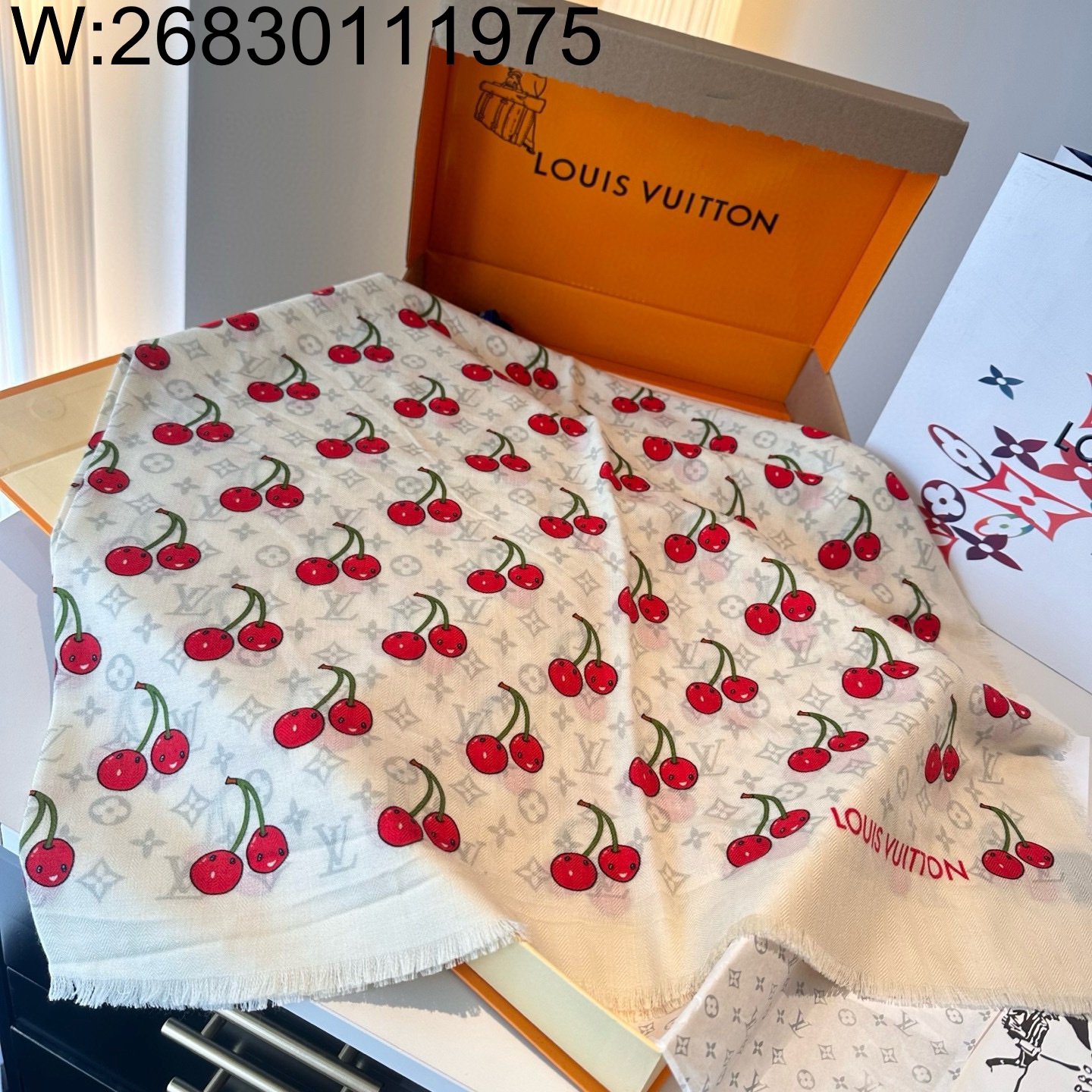 AGG 루이비통 X TM 세리즈 모노그램 태슬 스퀘어 스카프 140*140cm 아이보리