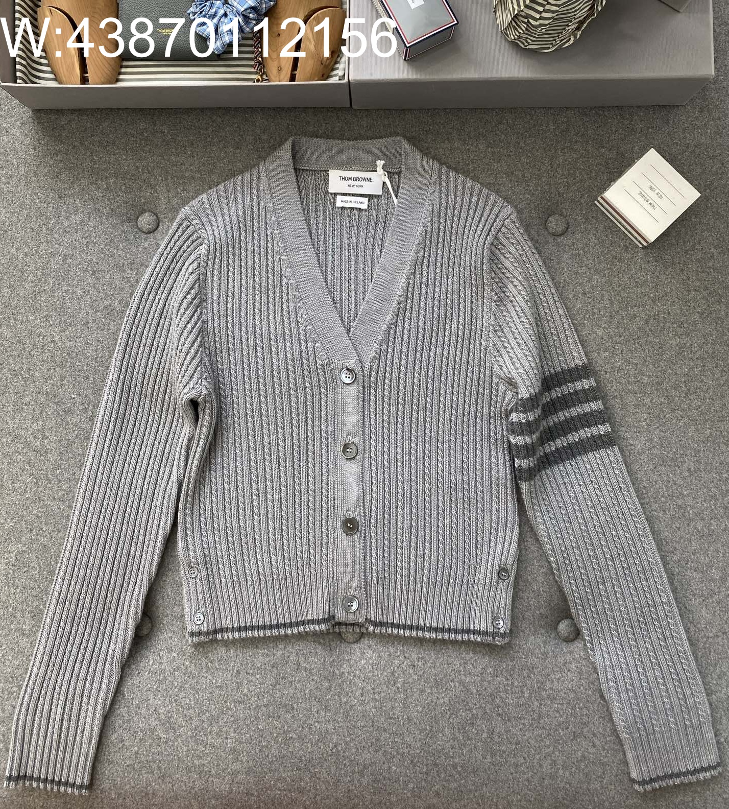 TJ공장 톰브라운 사선 스트라이프 트위스트 케이블 단색 가디건 그레이