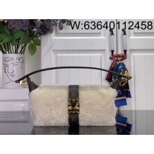 [88factory] 루이비통 포쉐트 미아 25 M26245 14.5*8*22cm 아이보리