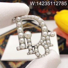 AGG 디올 모노그램 진주 브로치...