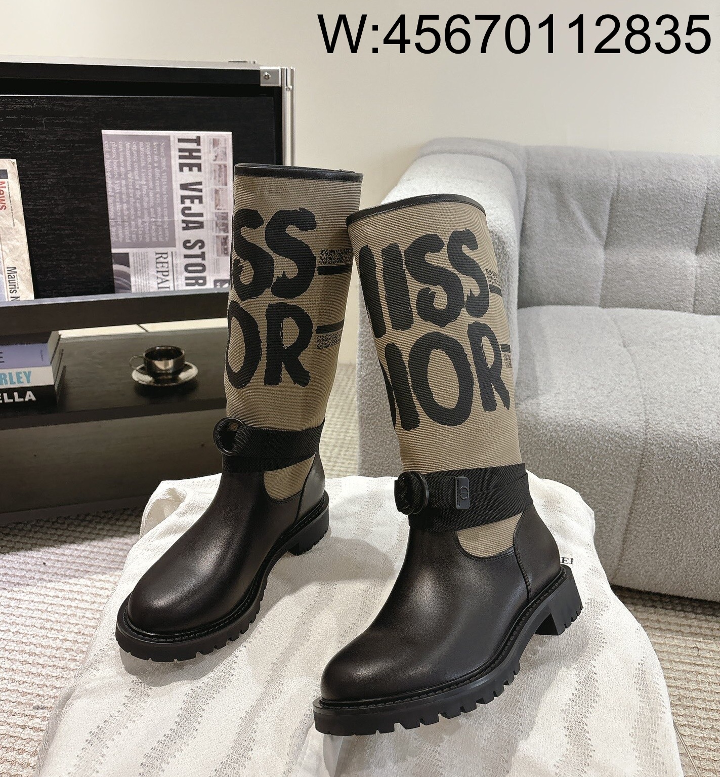 [327] 디올 D-메이저 부츠 웜 토프 테크니컬 캔버스 블랙 미스 디올 그래피티 프린트 앤 블랙 카프스킨