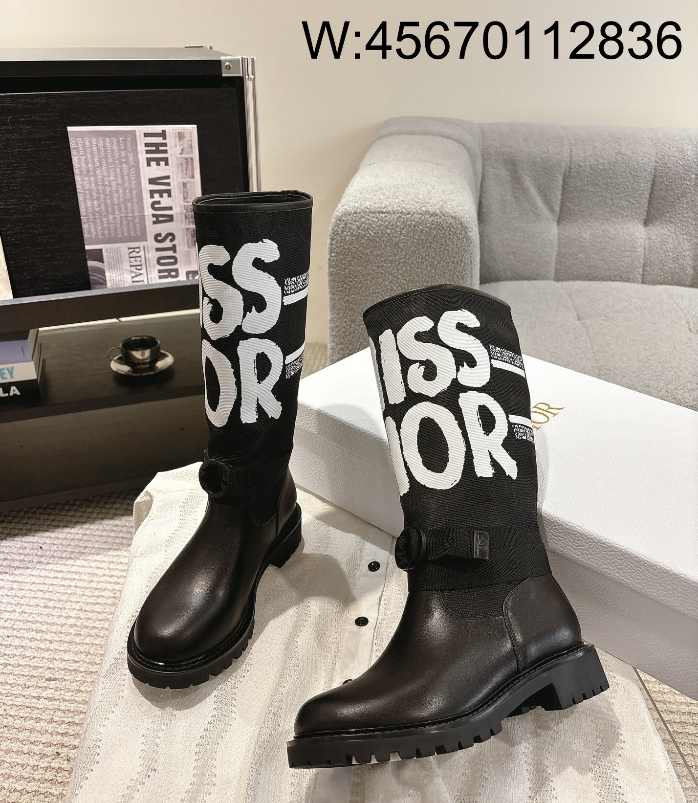 [327] 디올 D-메이저 부츠 블랙 테크니컬 패브릭 화이트 미스 디올 그래피티 프린트 앤 블랙 카프스킨
