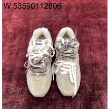 [WZ1] 뉴발란스 x 미우미우 530 SL 블리치드 레더 스니커즈 에크루 (한 치수 작게 나옴)