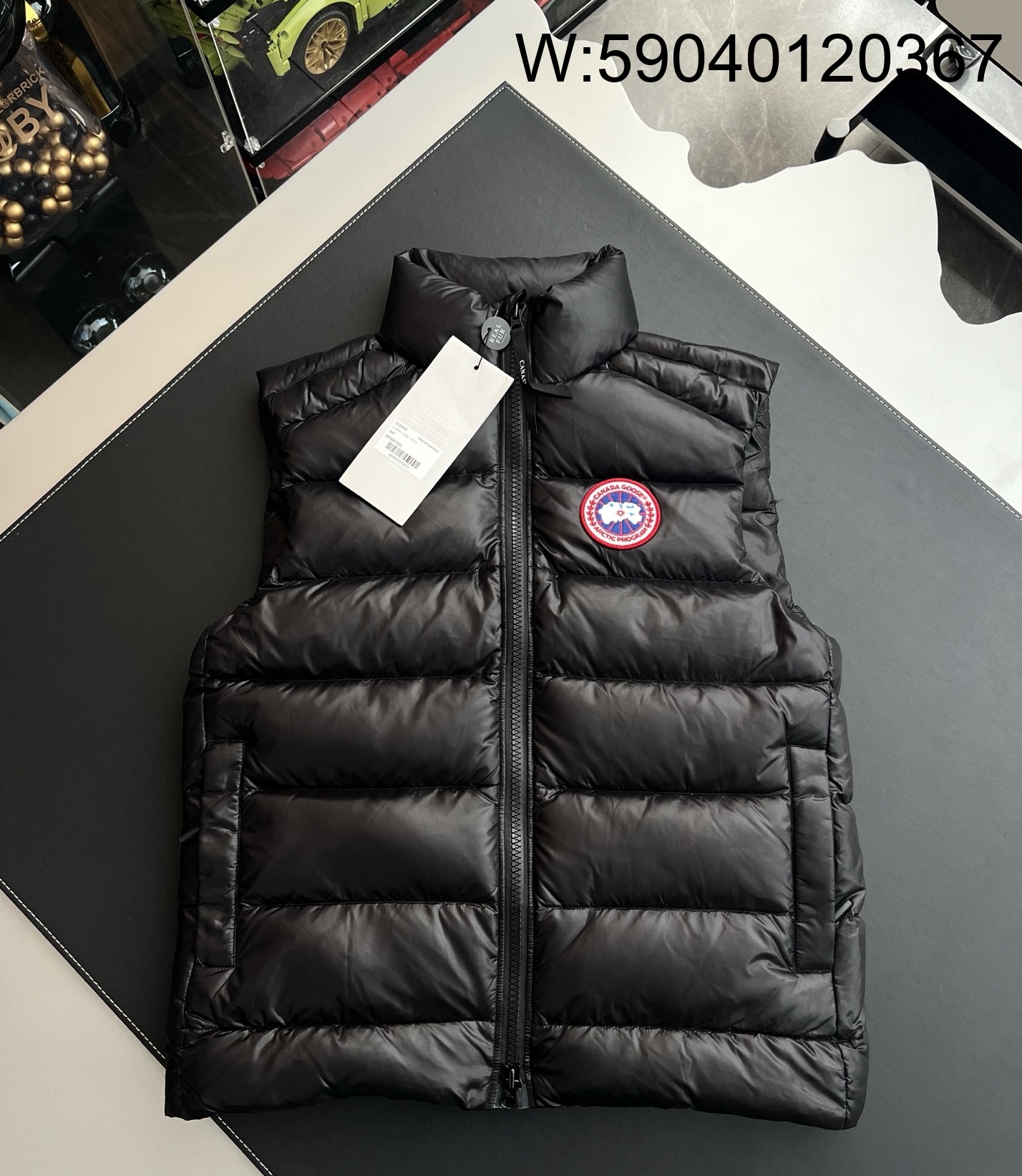 V공장 개나다구스 패딩 조끼 블랙