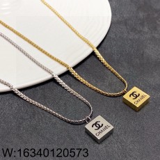 AGG 샤넬 모노그램 CC로고 스...