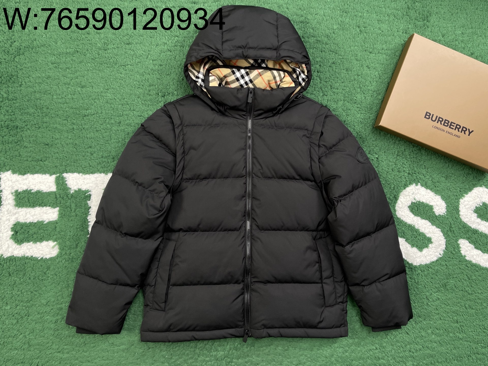 [잔디집1] 버버리 승마 로고 소매 탈부착 패딩 블랙