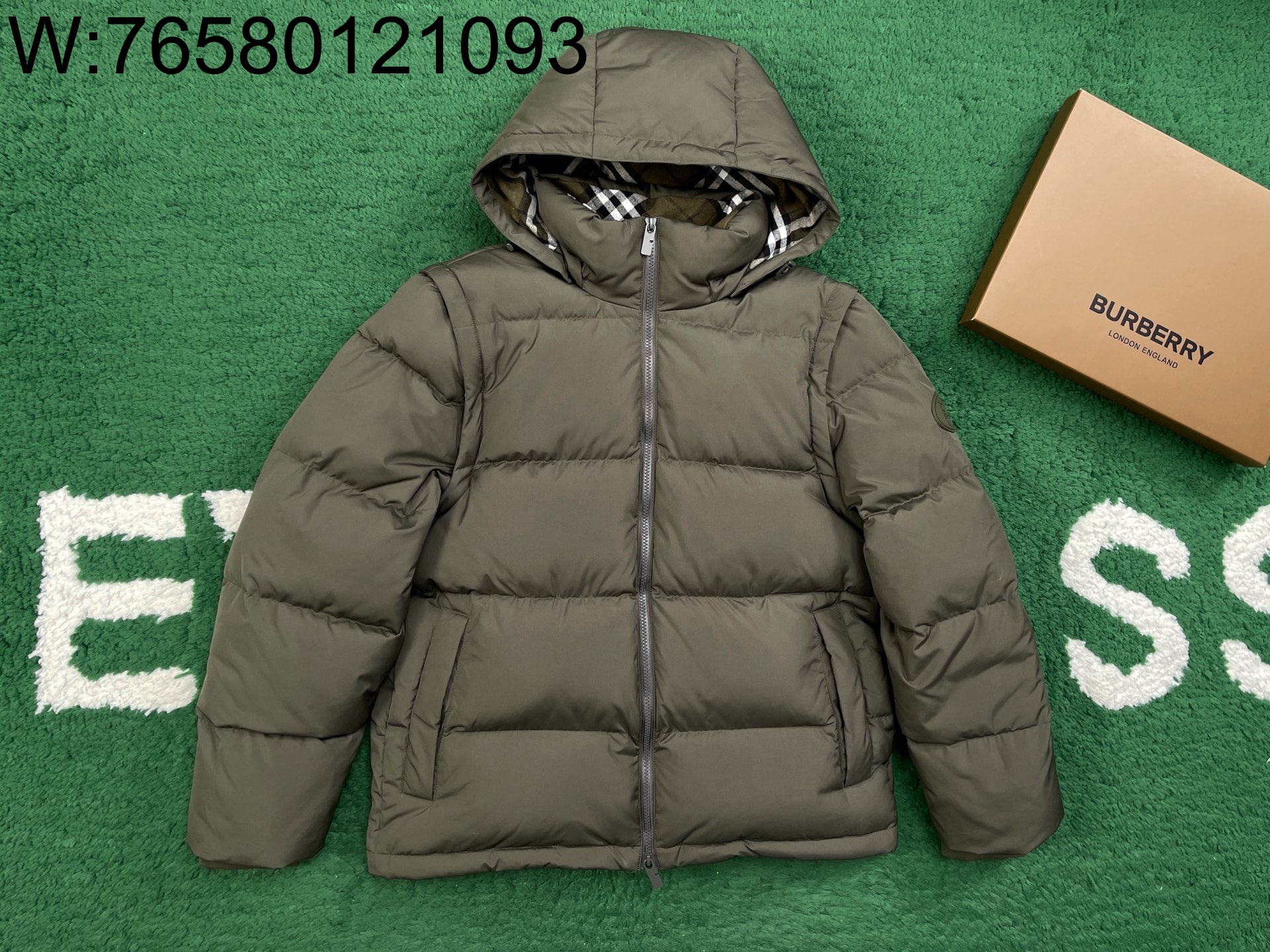 [잔디집1] 버버리 승마 로고 소매 탈부착 패딩 그린