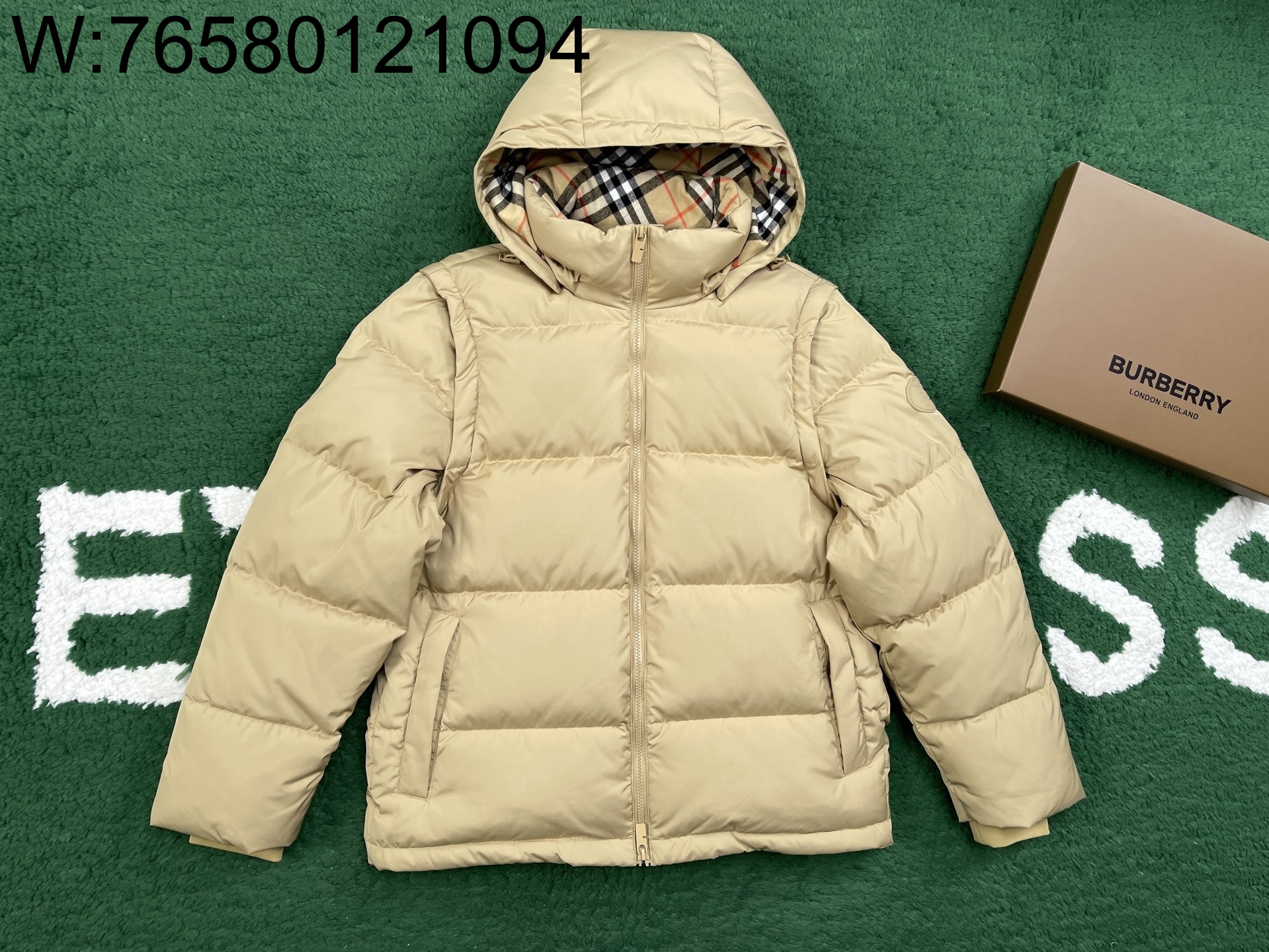 [잔디집1] 버버리 승마 로고 소매 탈부착 패딩 베이지