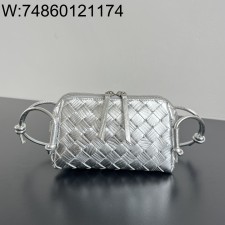 징 팩토리 보테가베네타 콘서트 파우치 794258 18.5*11.5*8.5cm 실버