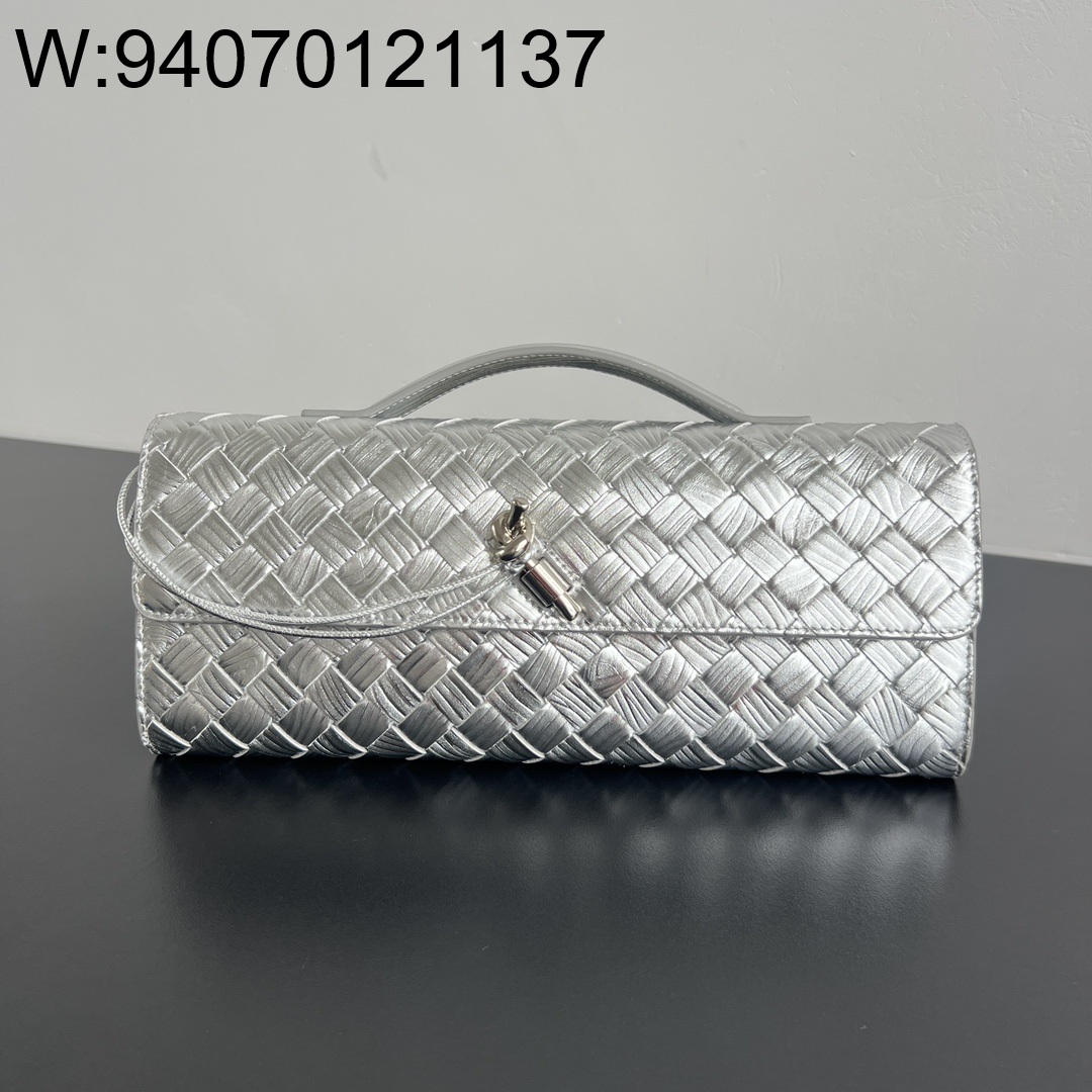 징 팩토리 보테가베네타 안디아모 클러치 741511 31*13*3cm 실버