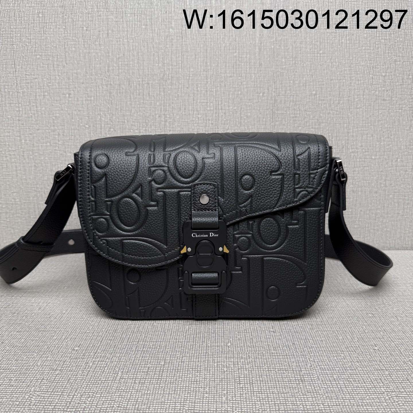 [JHL] 디올 스몰 새들 메신저 백 플랩 디올 그래비티 레더 앤 그레인드 카프스킨 블랙