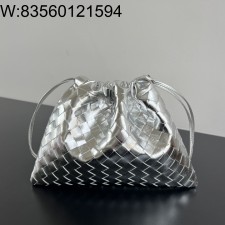 징 팩토리 보테가베네타 더스트 백 796728 32*23cm 은색