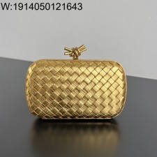징 팩토리 보테가베네타 놋 717622 20*12*5.5cm 골드 양가죽