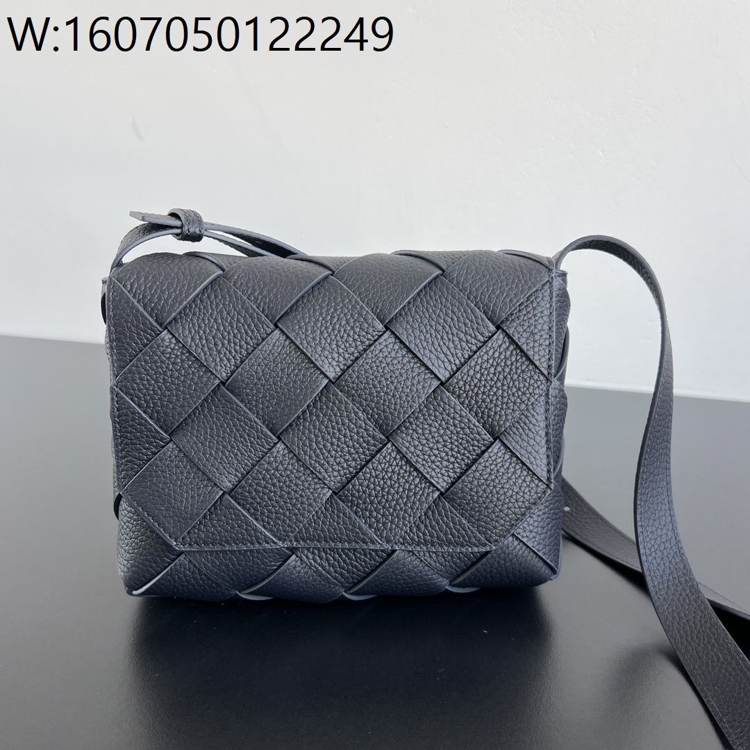 징 팩토리 보테가베네타 디아고 795637 22.5*16.5*5.5cm 네이비 블랙