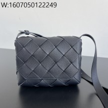 징 팩토리 보테가베네타 디아고 795637 22.5*16.5*5.5cm 네이비 블랙