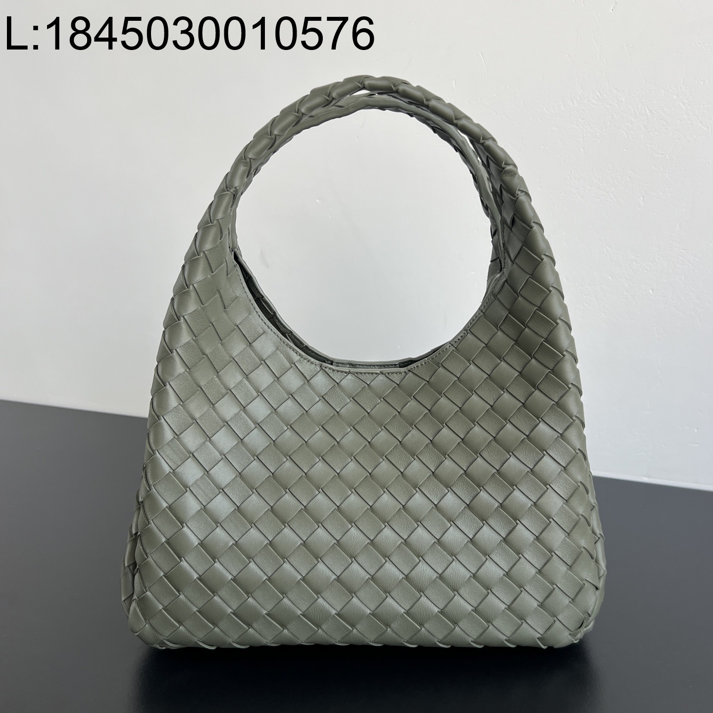 징 팩토리 보테가베네타 캄파나 844249 33*20*16.5cm 회녹색