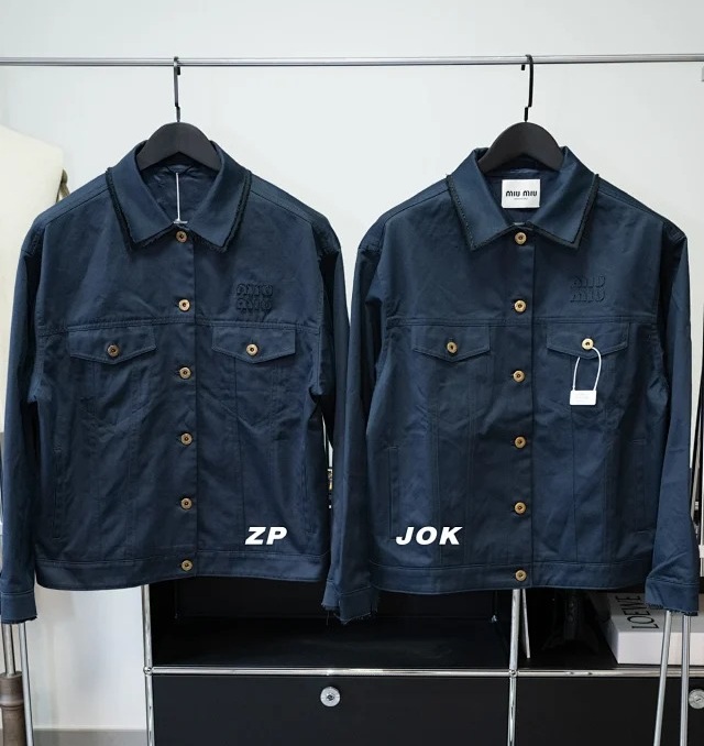 [조커] 미우미우 카고 단추 자켓 네이비