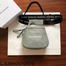 [dxg] 발렌시아가 모노그램 크...