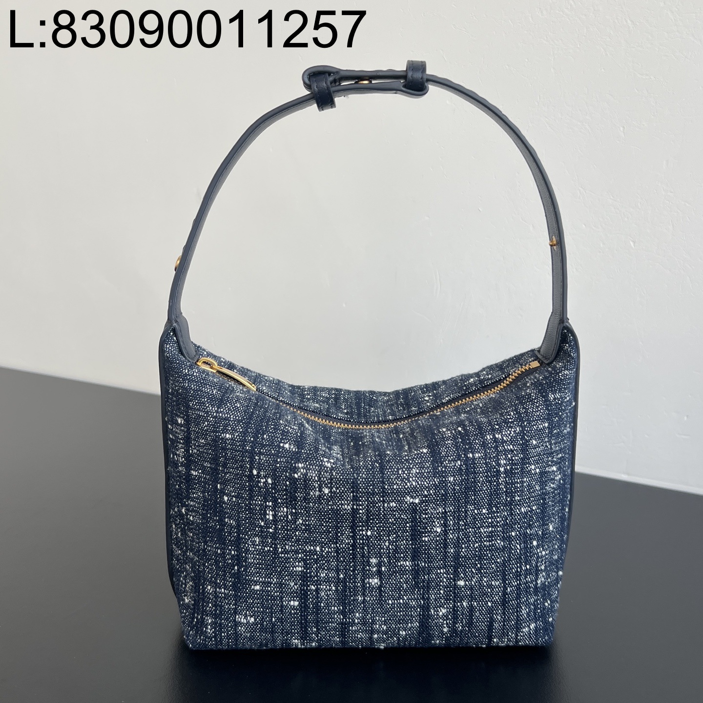 징 팩토리 보테가베네타 월리스 815689 20*13*9cm 데님 블루