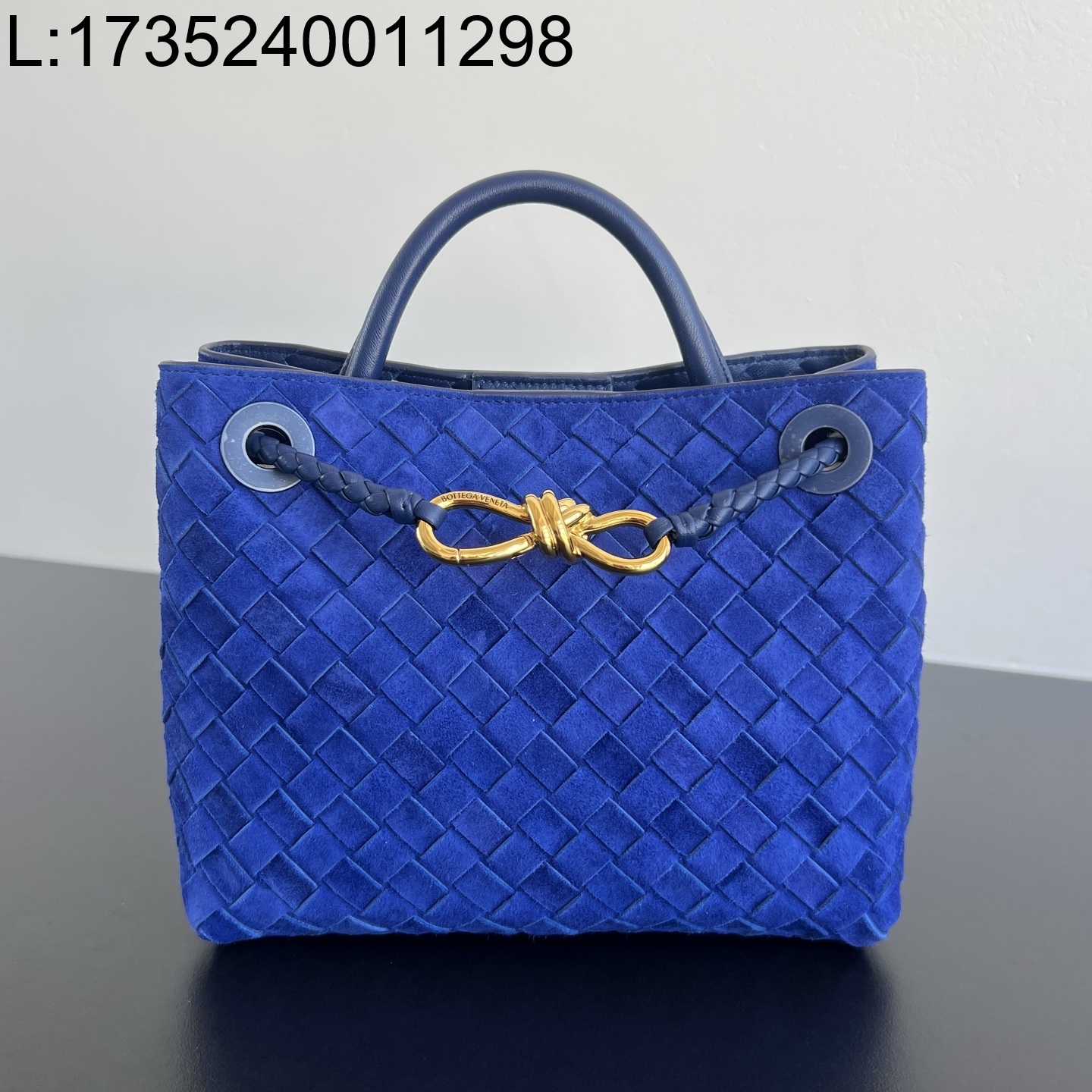 징 팩토리 보테가베네타 스몰 안디아모 743568 25*22*10.5cm 다크 블루 스웨이드