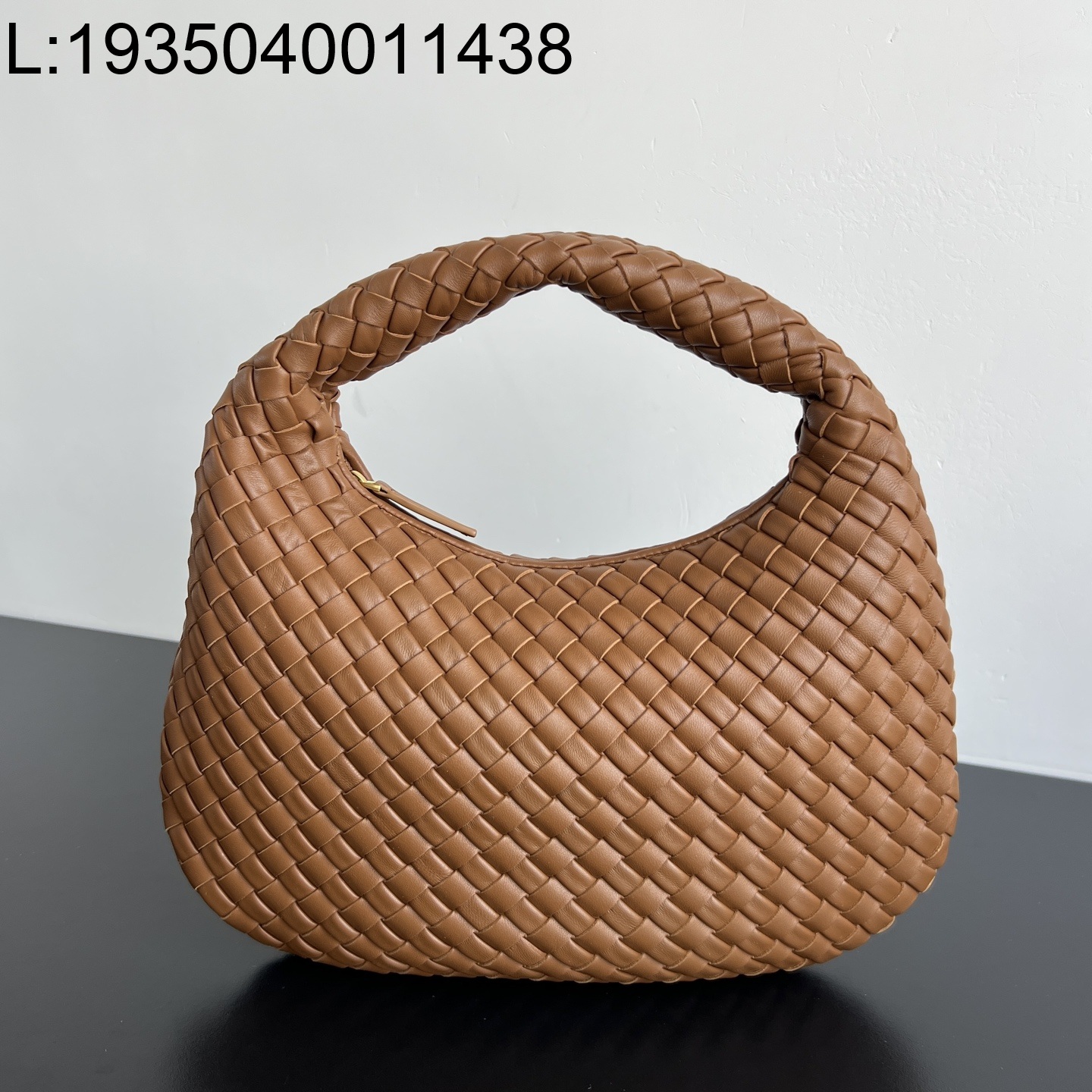 징 팩토리 보테가베네타 베네타 856737 44*28*5cm 앰버