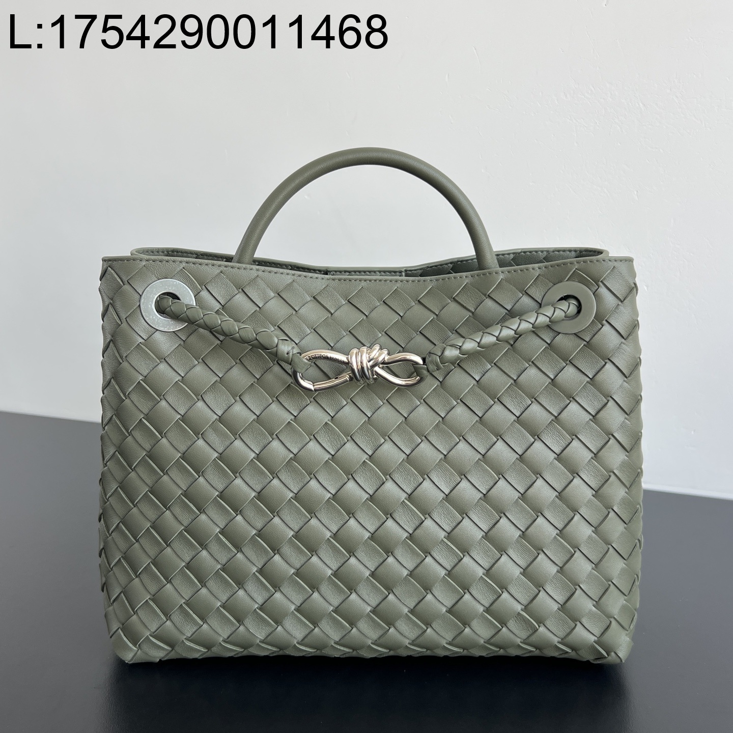 징 팩토리 보테가베네타 미디움 안디아모 743572 32.5*24*12cm 은장 회녹색