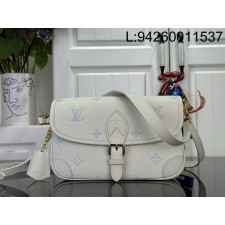 [88factory] 루이비통 다이앤 M28054 15*9*24cm 아이보리 블루