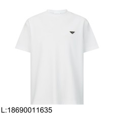 [잔디집2] 프라다 메탈 삼각로고 순색 반팔티 화이트