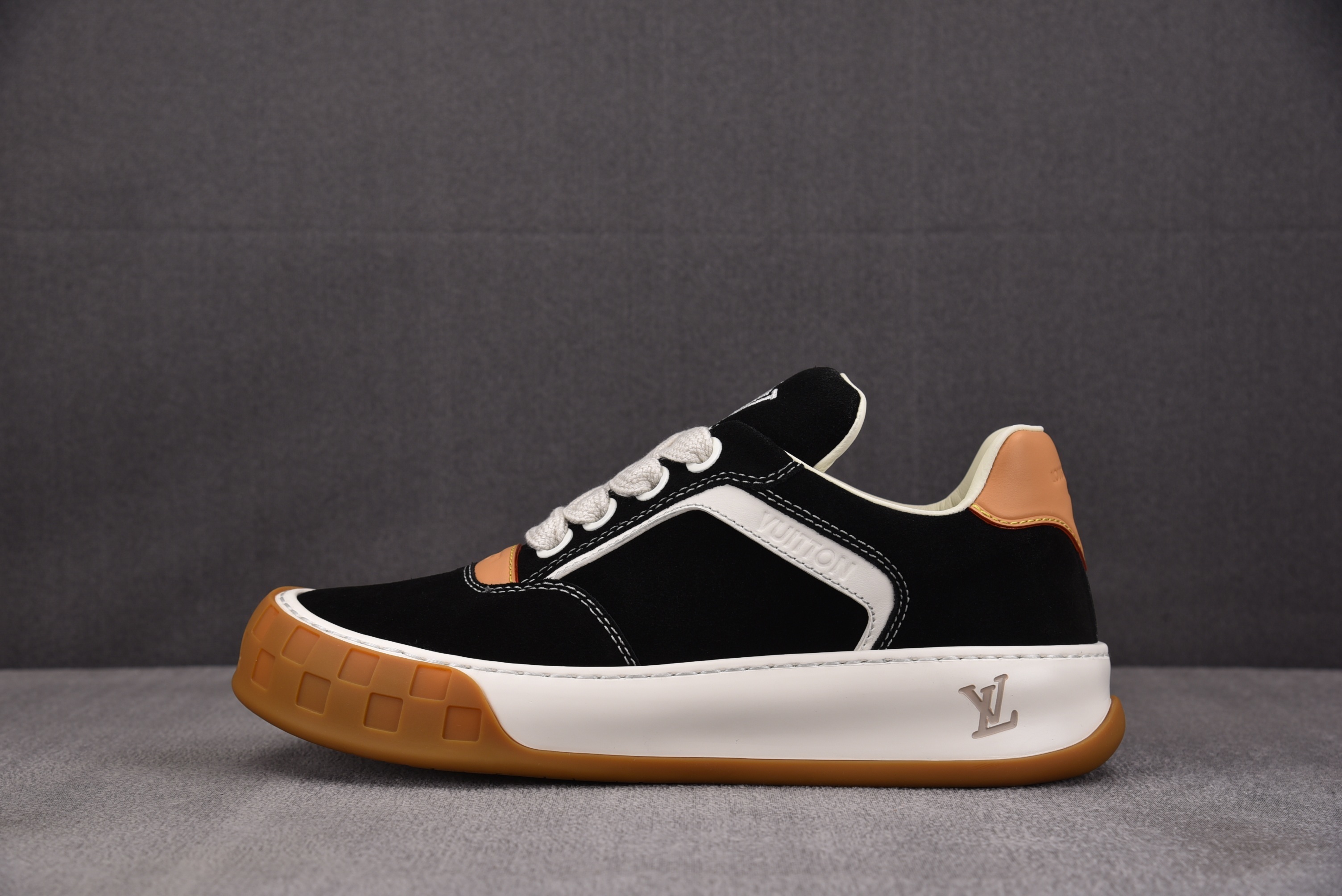 【BQ】루이비통 틸티드 블랙