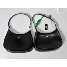 [사슬공장2] 프라다 클레오 브러시드 숄더 백 블랙