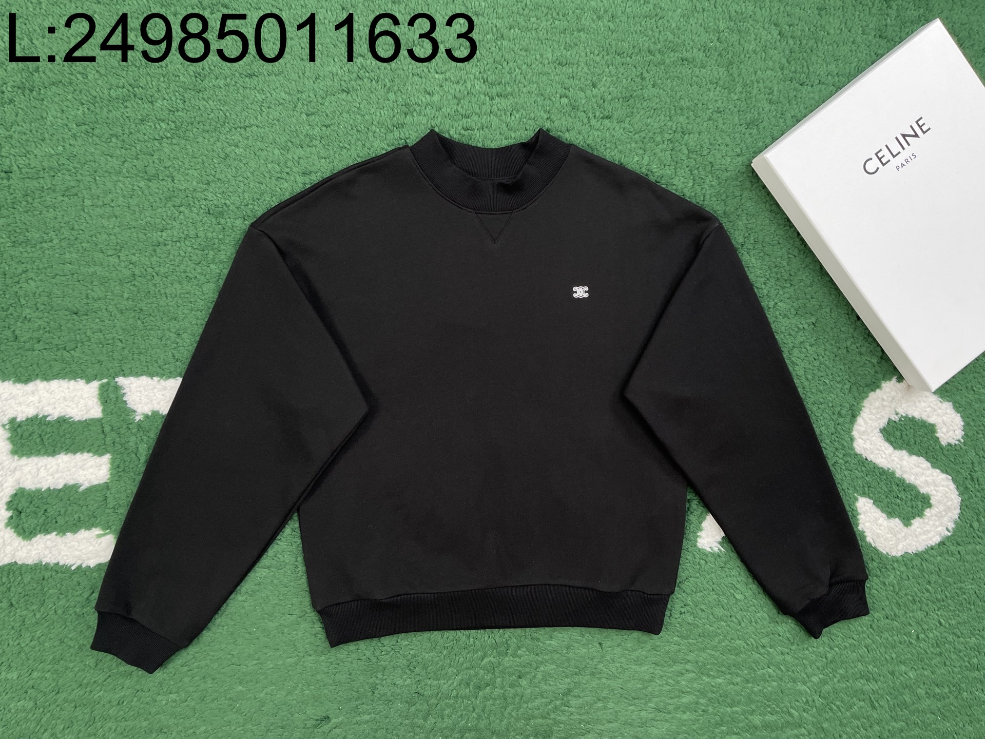 [잔디집1] 셀린느 루즈핏 로고 자수 순색 맨투맨 블랙