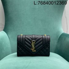 Pomegrante 생로랑 그랑 드 뿌드르 퀼팅 가죽 ENVELOPE 스몰 600195 21*6*13cm 블랙 금장