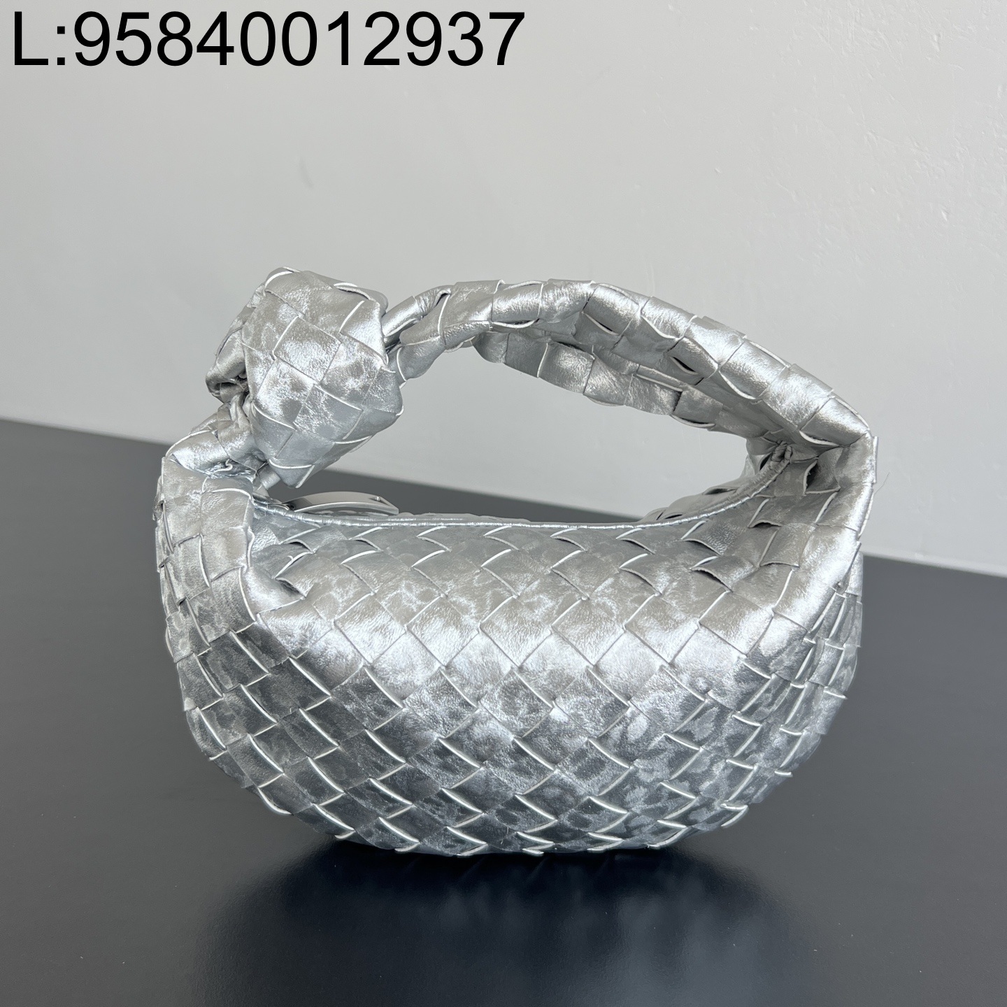 징 팩토리 보테가베네타 미니 조디 651876 23*28*8cm 빈티지 실버