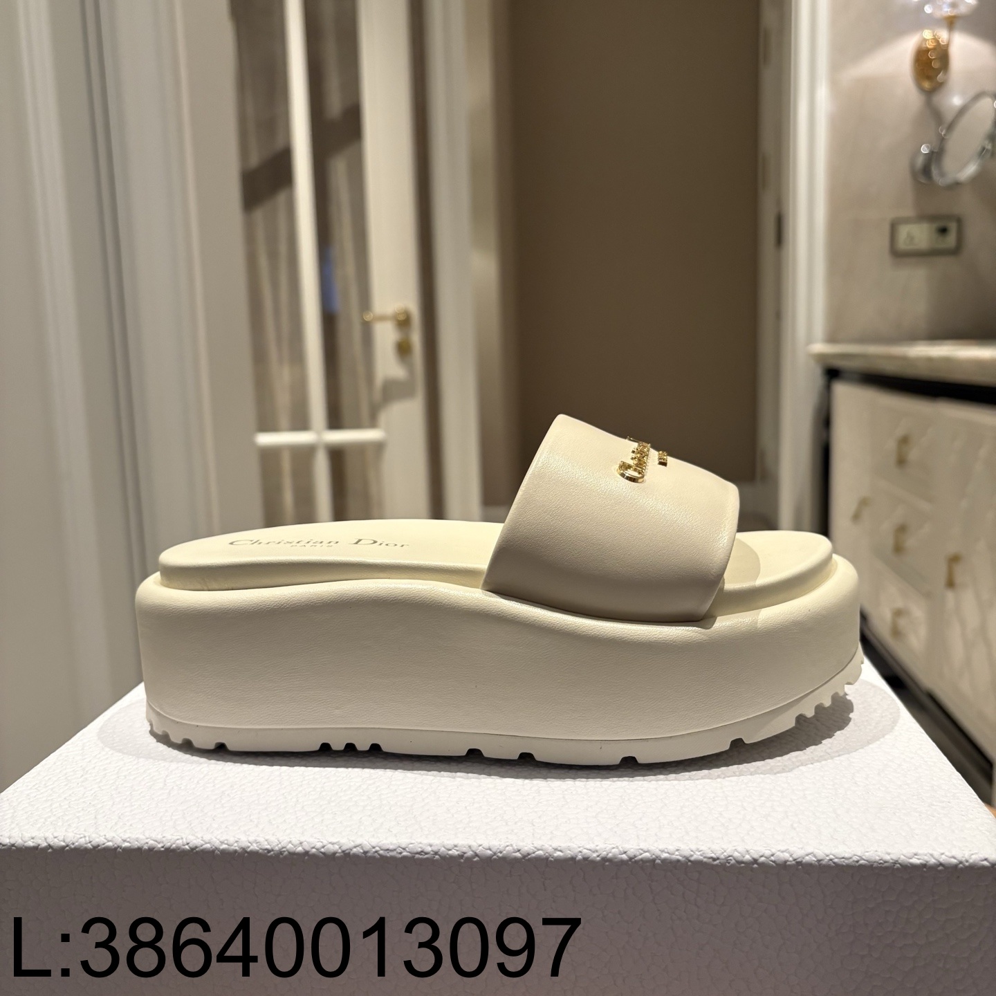 [QR5009] 디올 D-Lane 통굽 슬리퍼 화이트 4cm