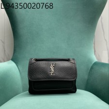 Pomegrante 생로랑 니키 그레인드 램스킨 블랙 은장 633179 22*17*12cm