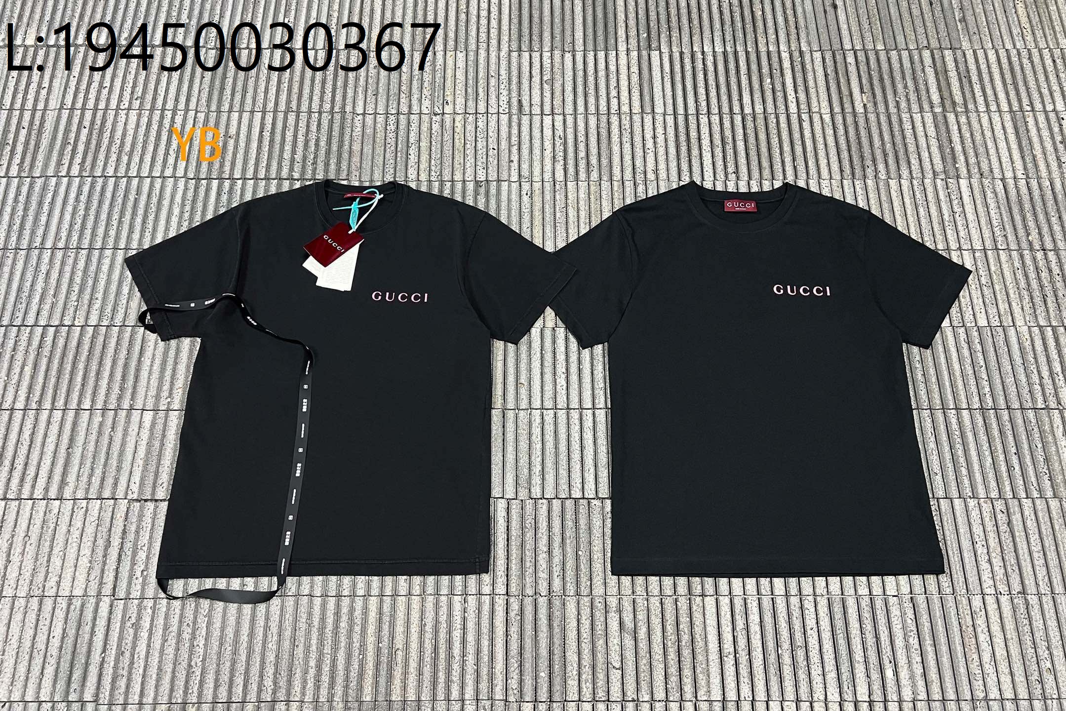 [잔디집2] 구찌 핑크 모노그램 반팔티 블랙